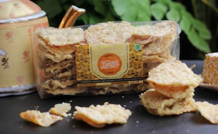 Strudel Malang Khas Dasar Hingga Apel Berbahan Keripik Makanan khas malang untuk oleholeh terbaru