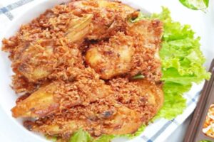 Cara membuat ayam goreng serundeng anti gagal terbaru