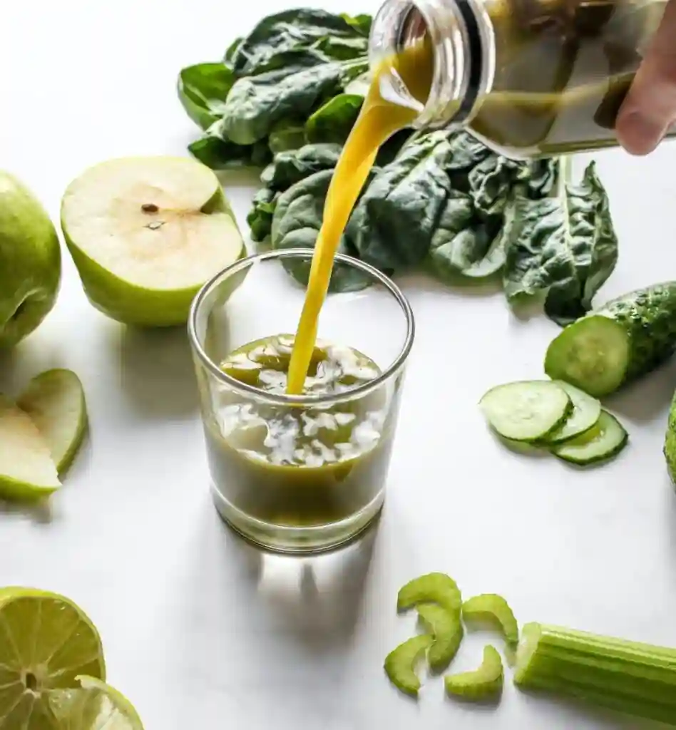 Jus buah dan sayuran minuman sehat