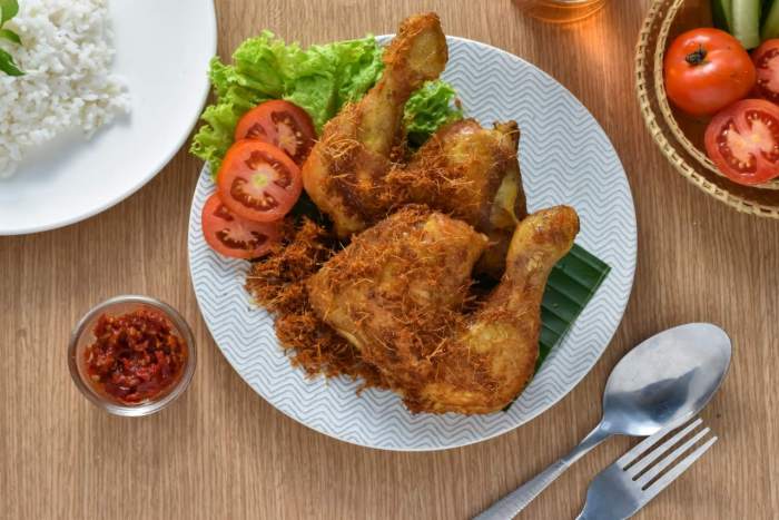 Ayam Goreng Serundeng Kelapa Berapa lama mengungkep ayam goreng serundeng?