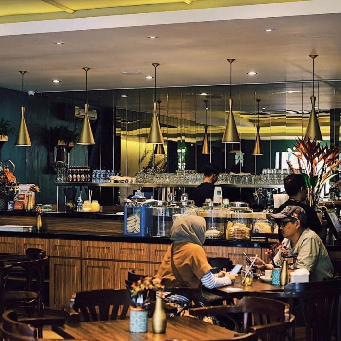 Tempat ngabuburit scbd beer rekomendasi makan