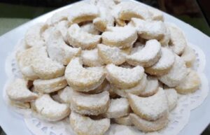 Cara Membuat Kue Putri Salju dengan Margarin