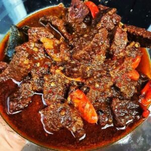 Cara memasak daging sapi dengan bumbu balado