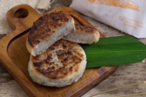 Semarang kuliner khas wajib lumpia pulang rekomended dicoba enak koran dibawa banget