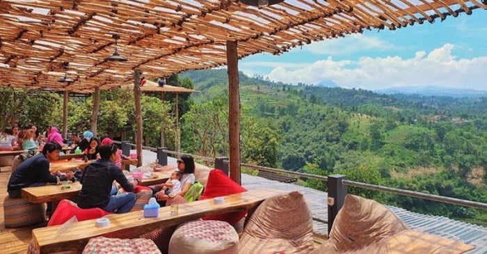 Bandung kuliner pemandangan sambil trivindo hock glamping menikmati