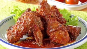 Ayam kecap dengan tekstur yang crispy