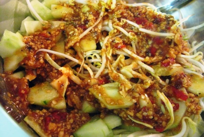 Karedok Bandung Resep Rujak Asli Enak Spesial Segar Buka Puasa Masakan Lotek Wartasolo Indonesian Aidas Papan Karedok spesial bandung