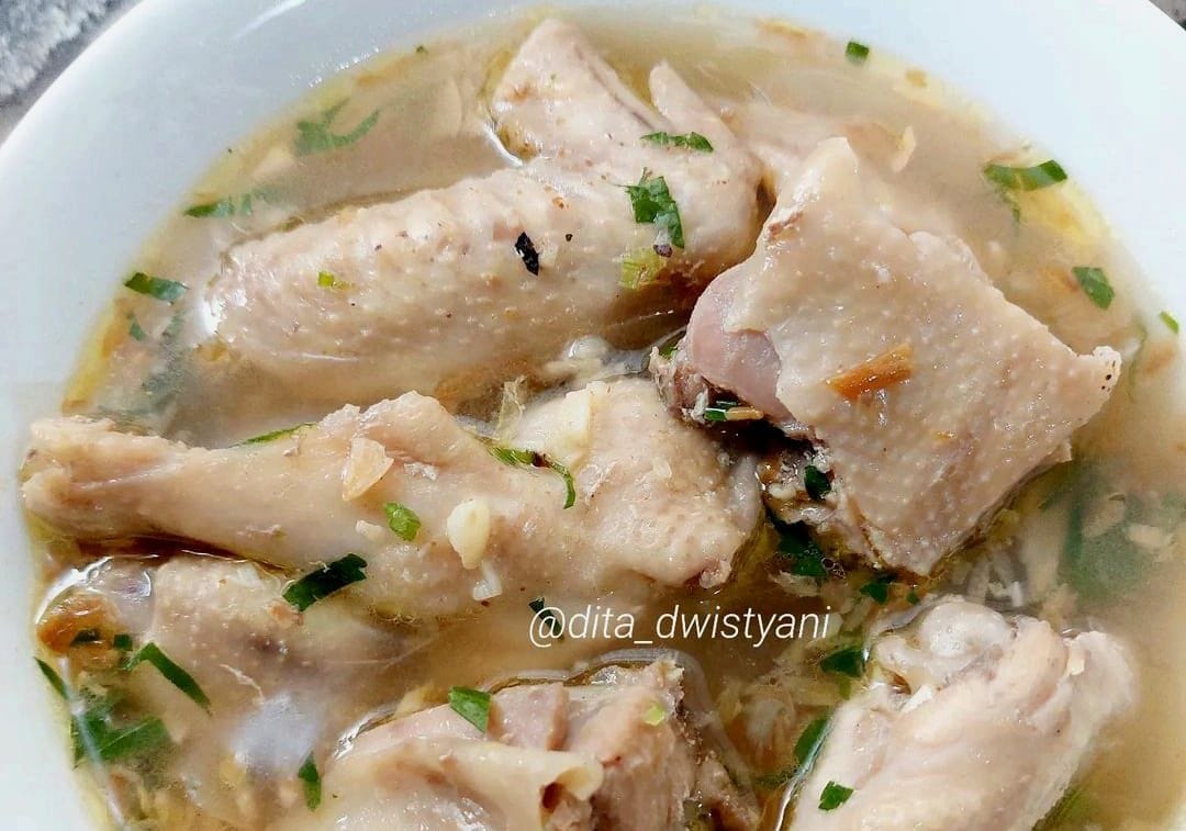 Sop ayam pak min klaten