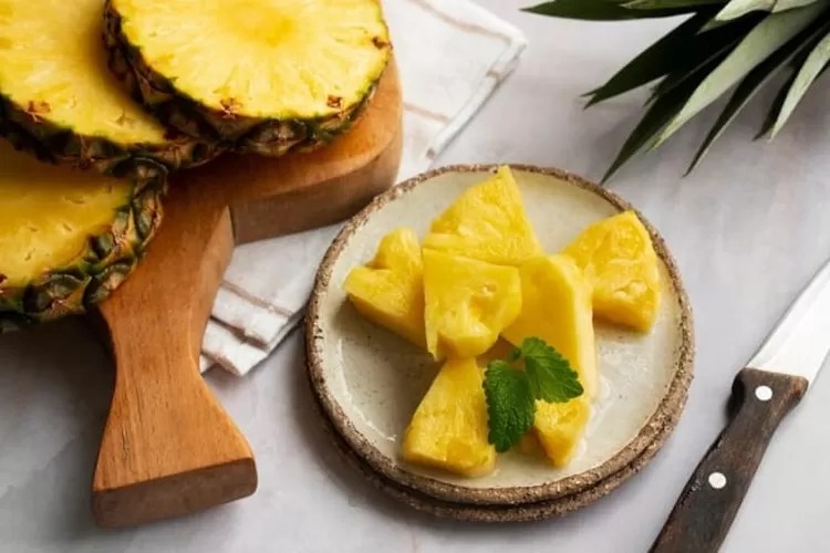 Manfaat nanas untuk kesehatan